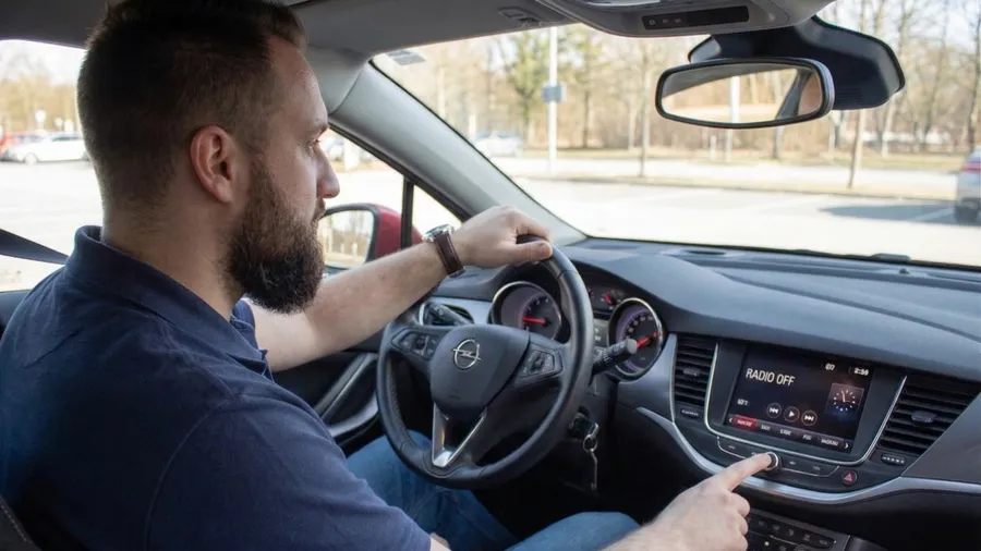test-driving-used-car-budapest-tips