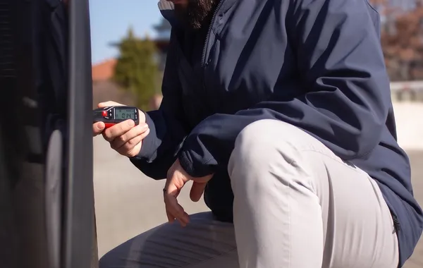 carsherpa-vehicle-car-inspection-budapest-hungary-paint-thickness-gauge